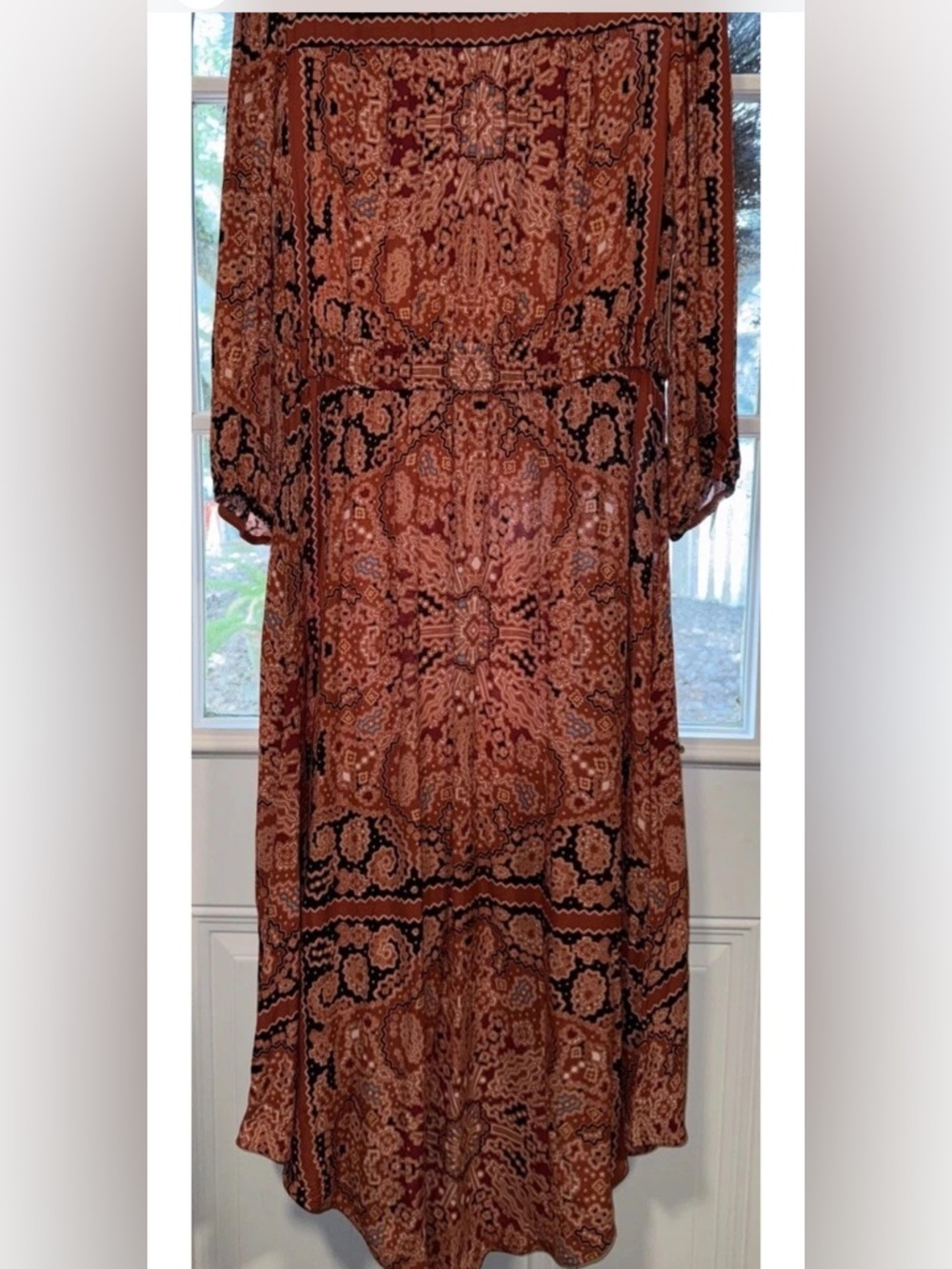 Nurture By Westbound Woman Paisley
Maxi Boho Dress Long Sleeves Size
Medium NWT